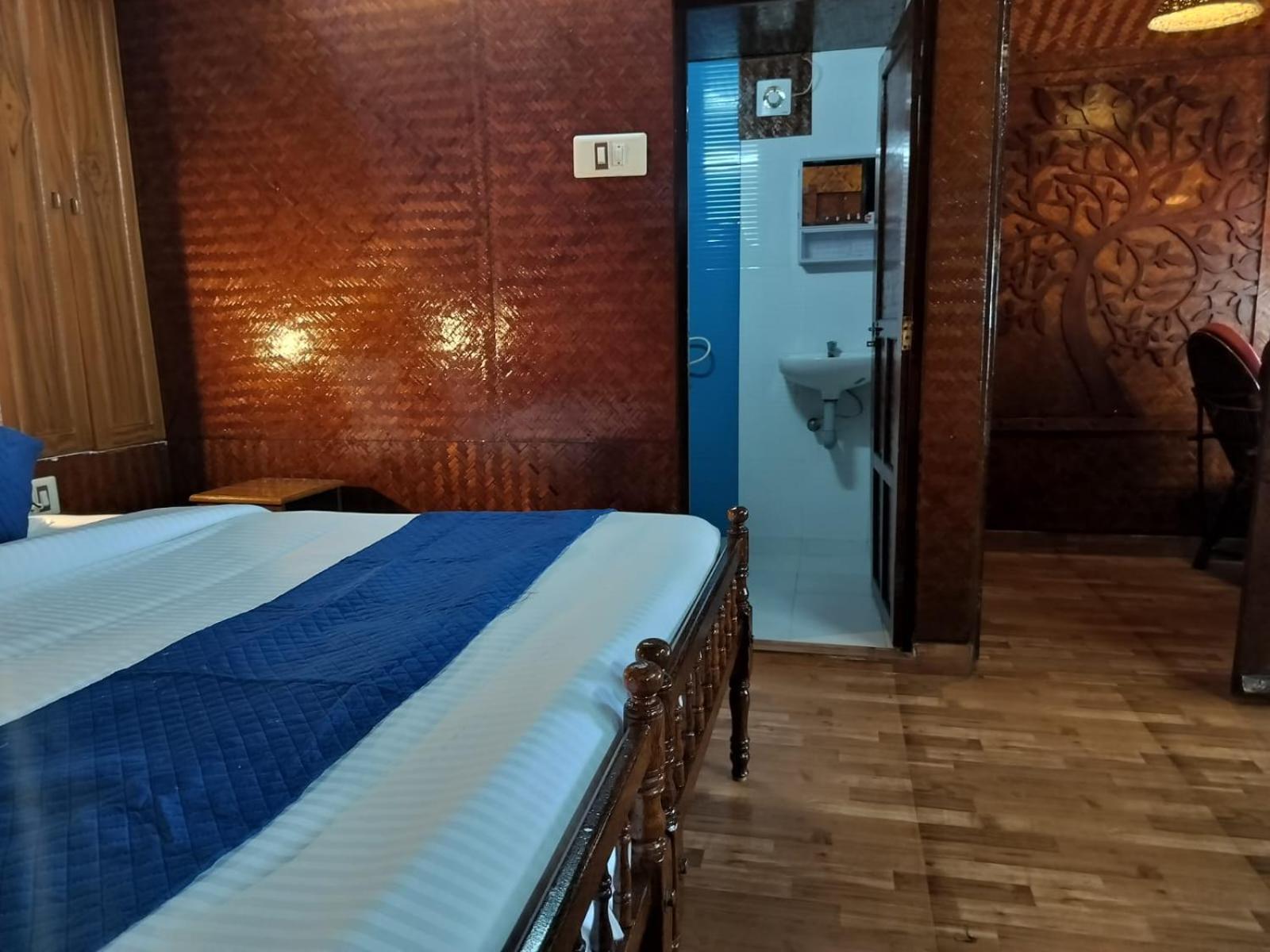 Sajeev Home Stay Cherai Beach Room photo