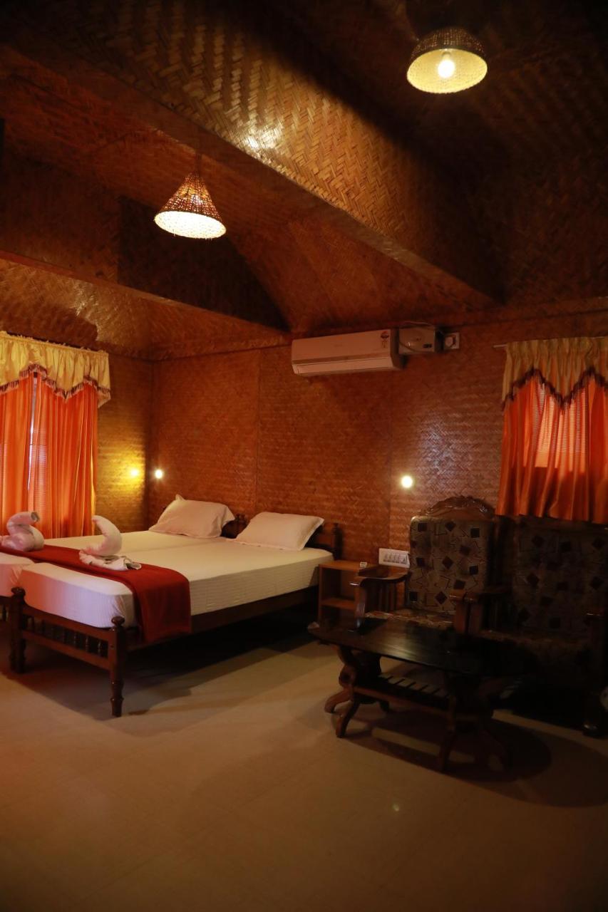 Sajeev Home Stay Cherai Beach Exterior photo