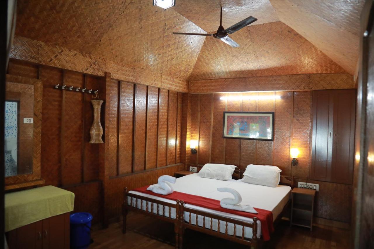 Sajeev Home Stay Cherai Beach Exterior photo